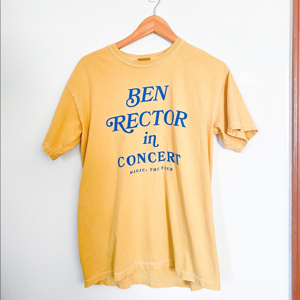 like-new Ben Rector tour tee